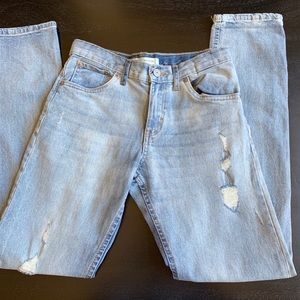Levi’s girlfriend jeans